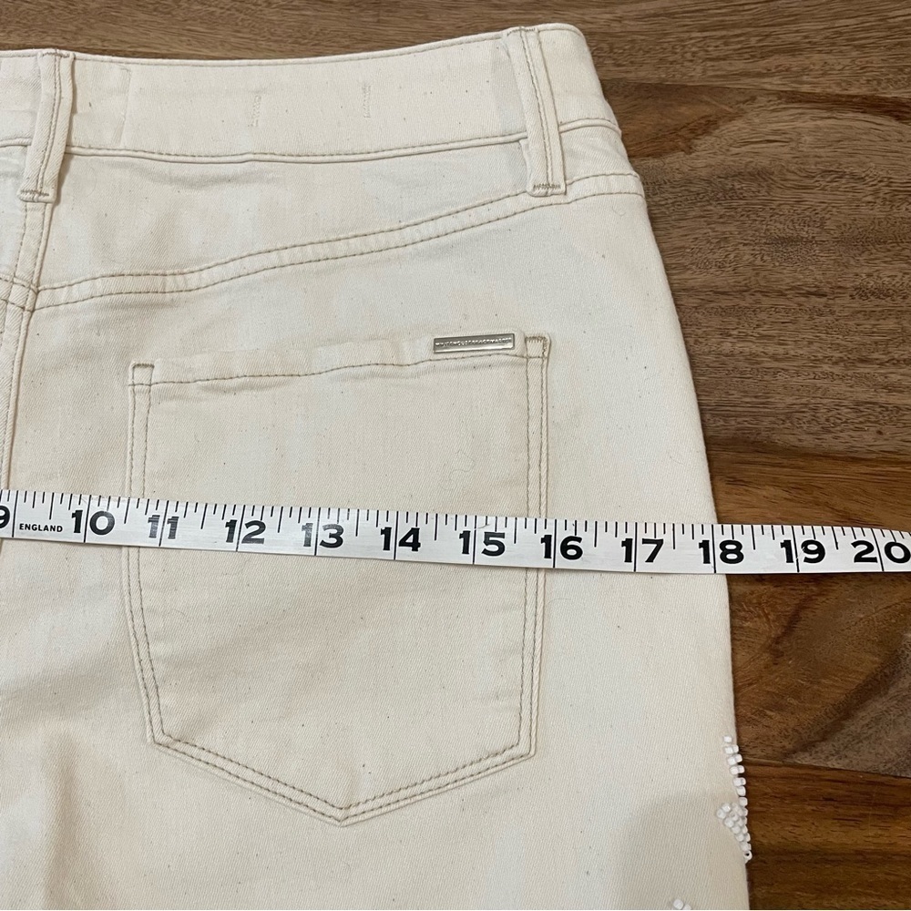 WHBM High Rise Straight Jeans‎ Cream color with Tonal White Floral Beading sz 8L - Picture 10 of 14